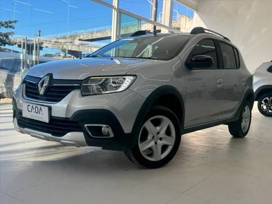 RENAULT SANDERO 1.6 16V SCE FLEX ZEN MANUAL RENAULT SANDERO 1.6 16V SCE FLEX ZEN MANUAL